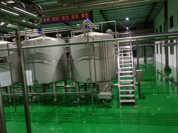 Fabricante de líneas automáticas de producción de jugo de tuna.